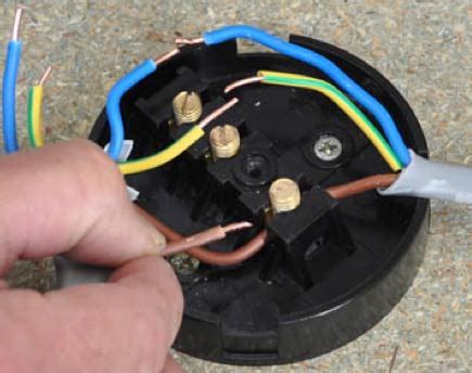 how to properly wire a junction box|3 terminal junction box wiring.